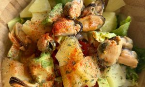 Ensalada Fresca con Mejillones